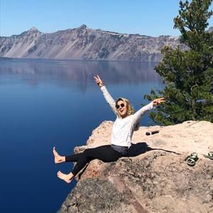 Meet your Posher, Courtney